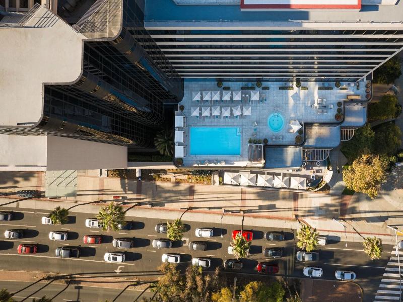 Marriott Long Beach Downtown image