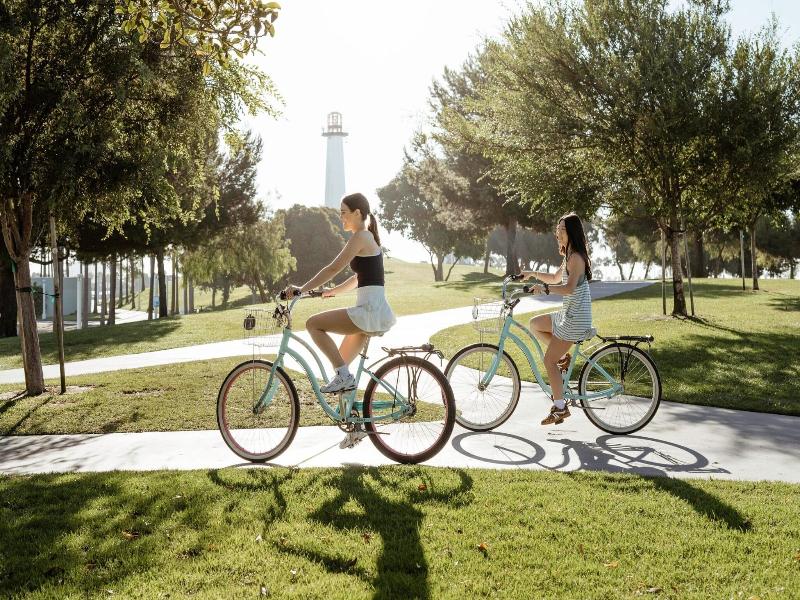 Marriott Long Beach Downtown image