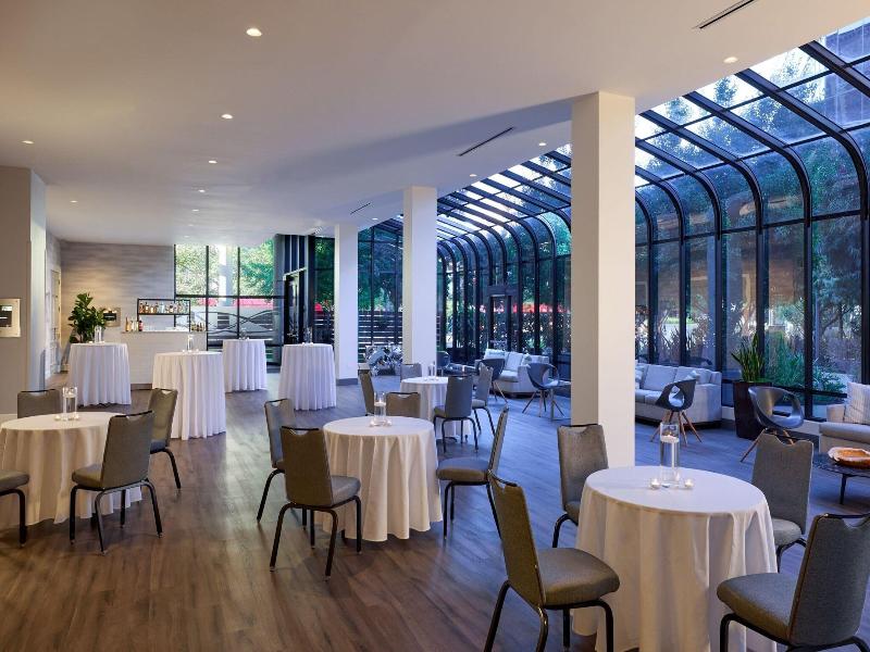 Marriott Long Beach Downtown image