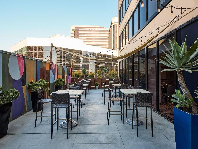 Marriott Long Beach Downtown image
