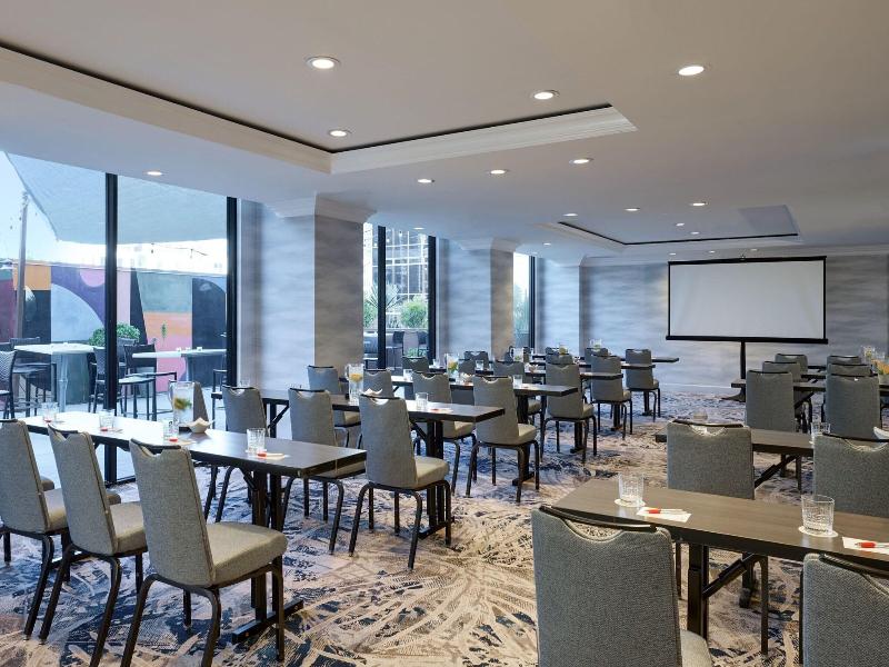 Marriott Long Beach Downtown image