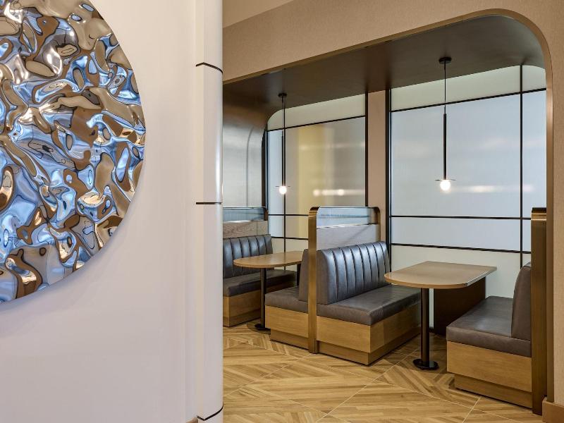Marriott Long Beach Downtown image