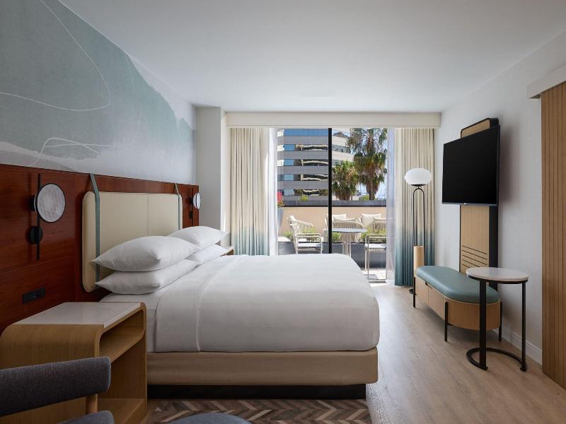 Marriott Long Beach Downtown image