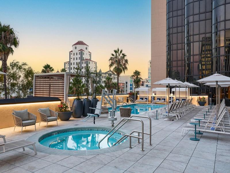 Marriott Long Beach Downtown image