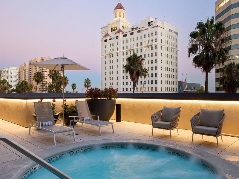 Marriott Long Beach Downtown image