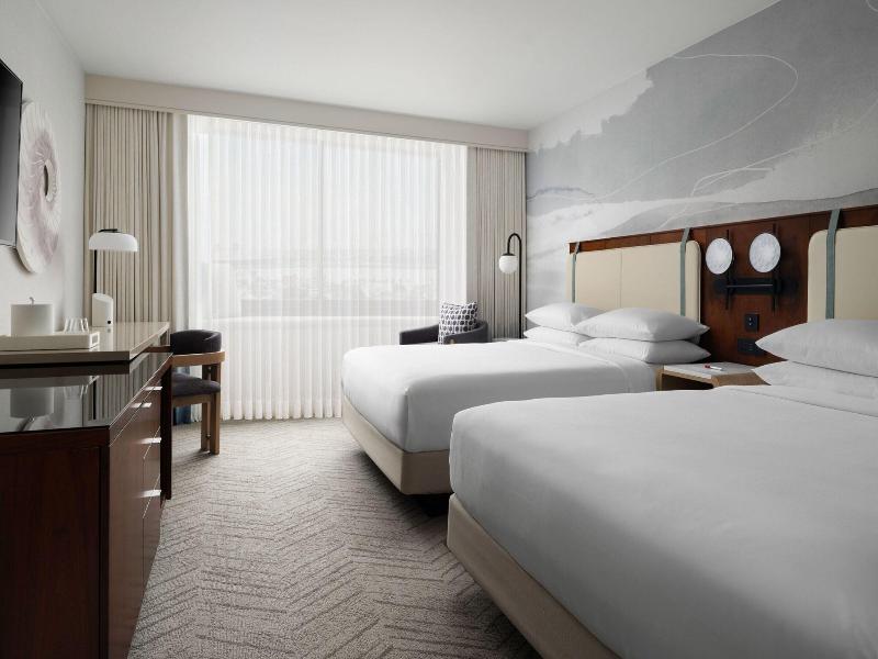 Marriott Long Beach Downtown image