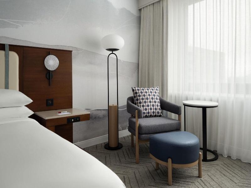 Marriott Long Beach Downtown image