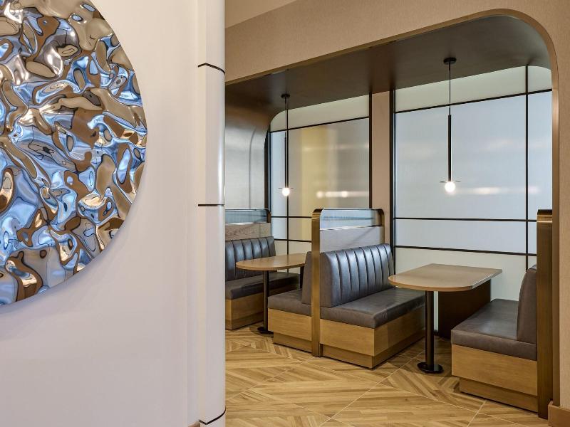 Marriott Long Beach Downtown image
