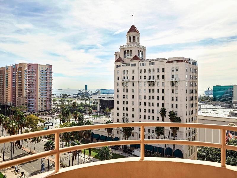 Marriott Long Beach Downtown image