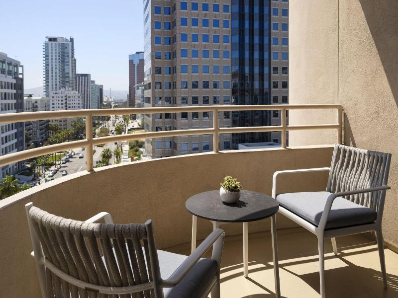 Marriott Long Beach Downtown image