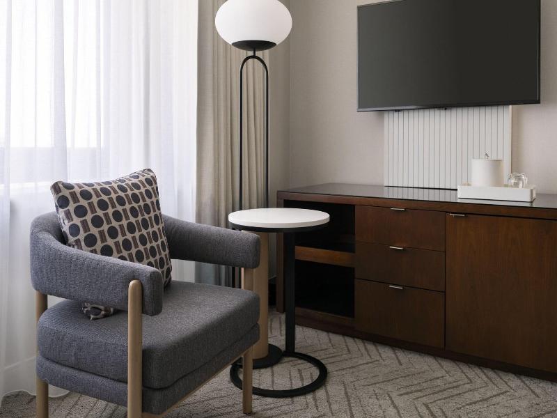 Marriott Long Beach Downtown image