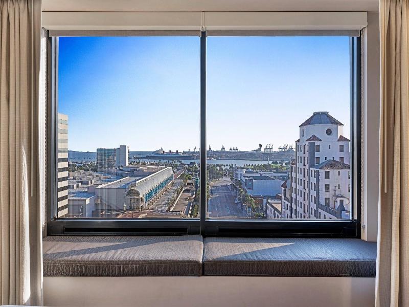 Marriott Long Beach Downtown image