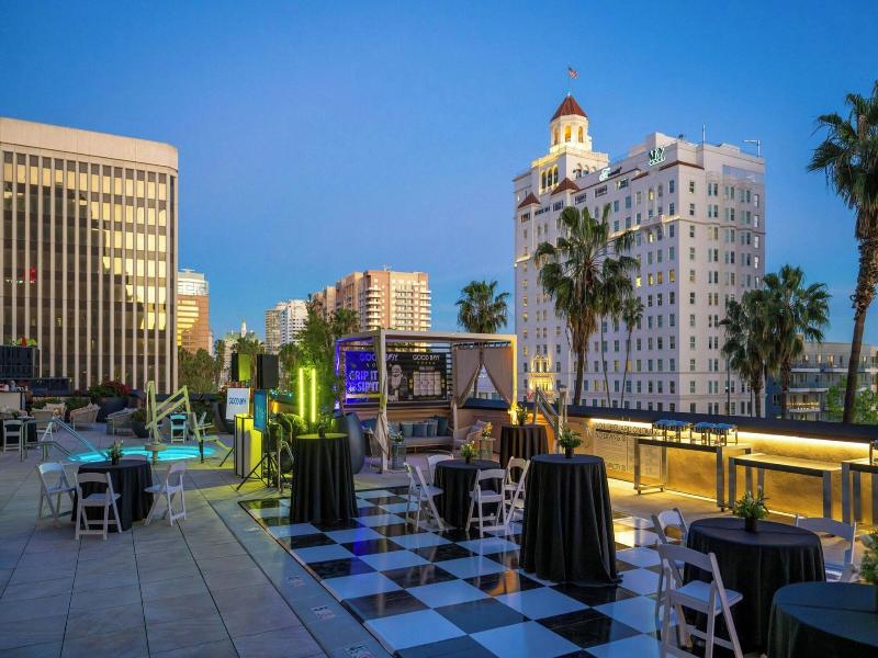 Marriott Long Beach Downtown image