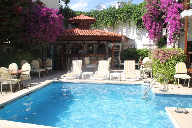 Karyatit hotel Kaleici image