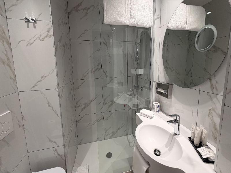 Astoria Sure Hotel Collection by Best Western image