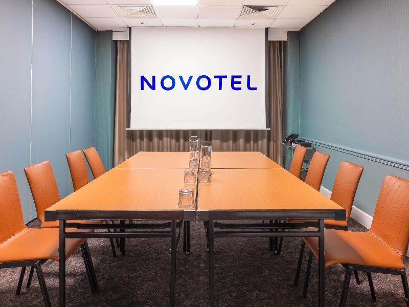 Novotel Cardiff Centre image
