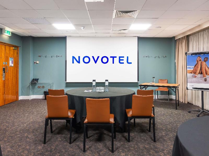 Novotel Cardiff Centre image
