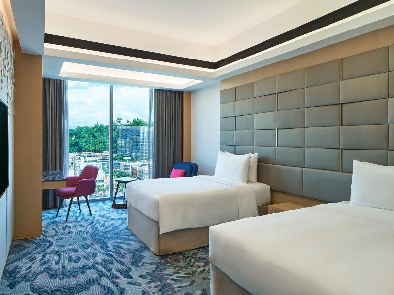 Le Meridien Kota Kinabalu image