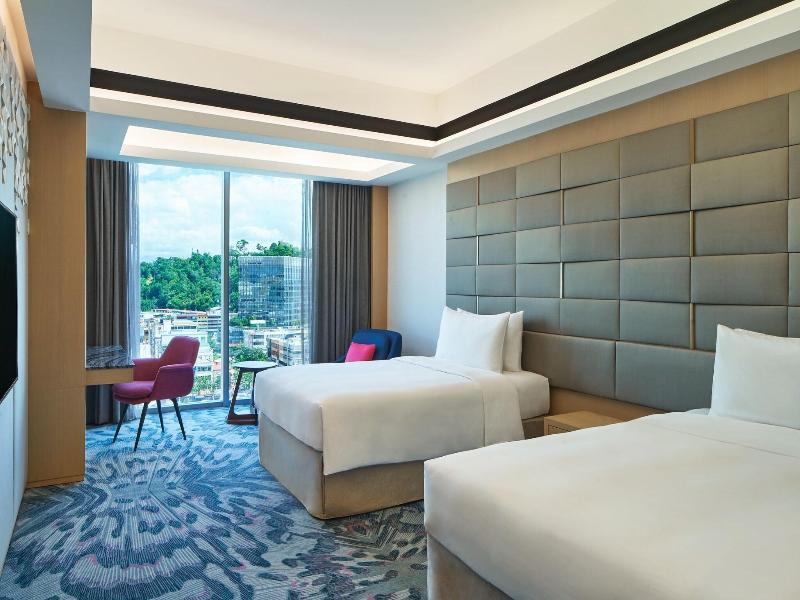 Le Meridien Kota Kinabalu image