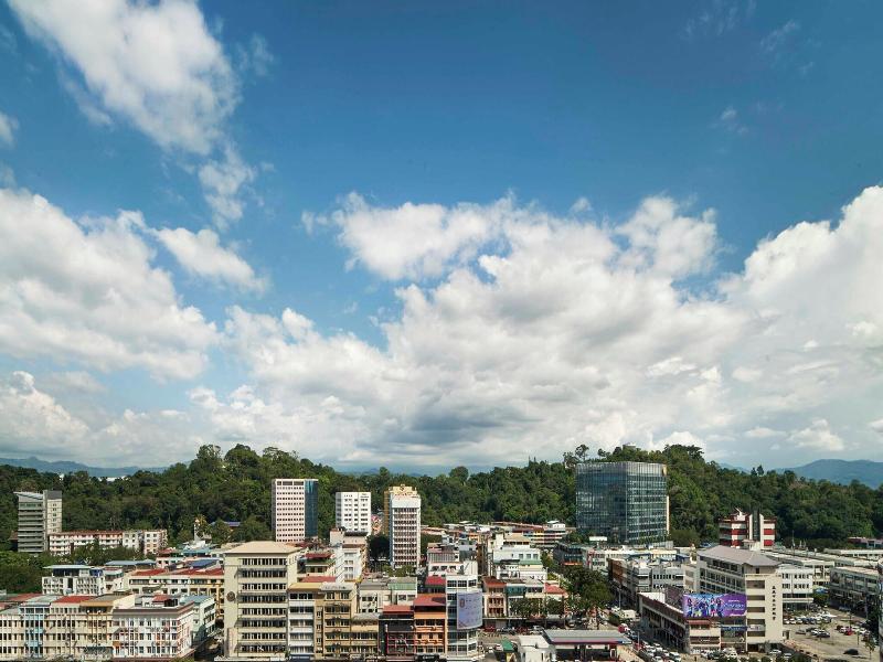 Le Meridien Kota Kinabalu image