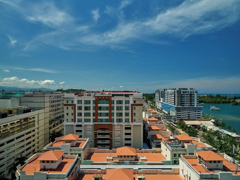 Le Meridien Kota Kinabalu image