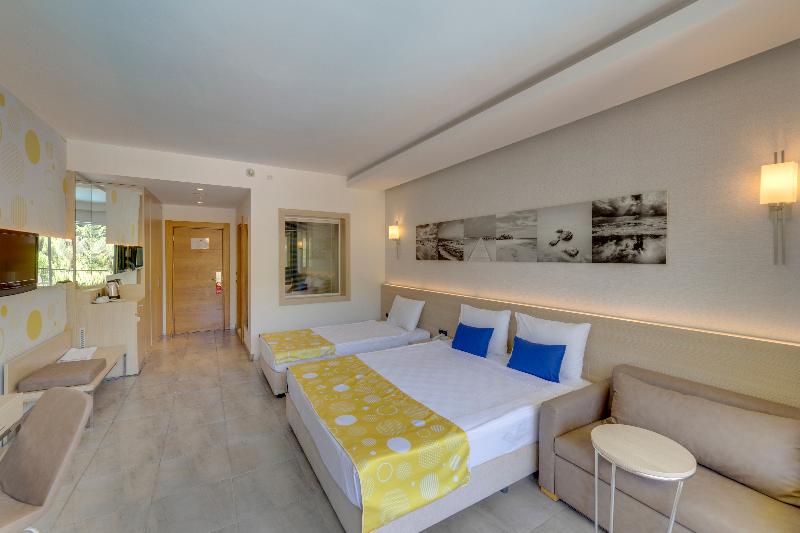Smart Voxx Resort Hotel image