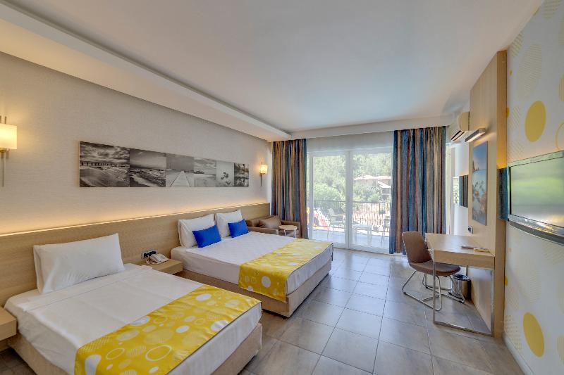 Smart Voxx Resort Hotel image
