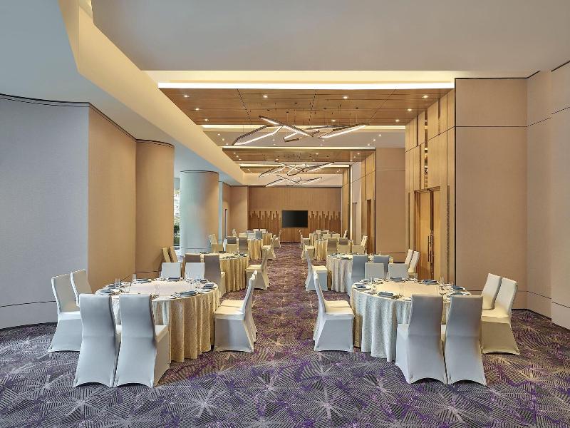 Renaissance Kuala Lumpur Hotel image