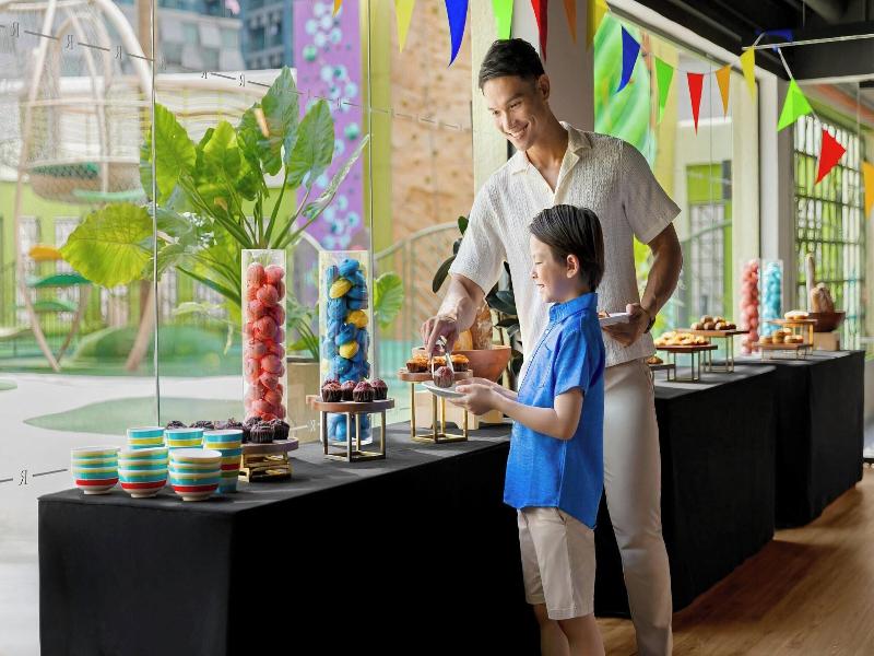 Renaissance Kuala Lumpur Hotel image