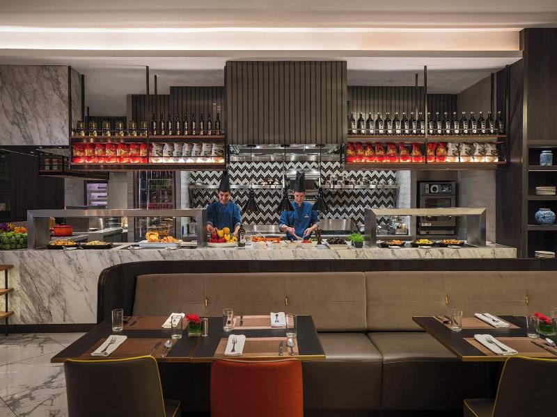 Renaissance Kuala Lumpur Hotel image