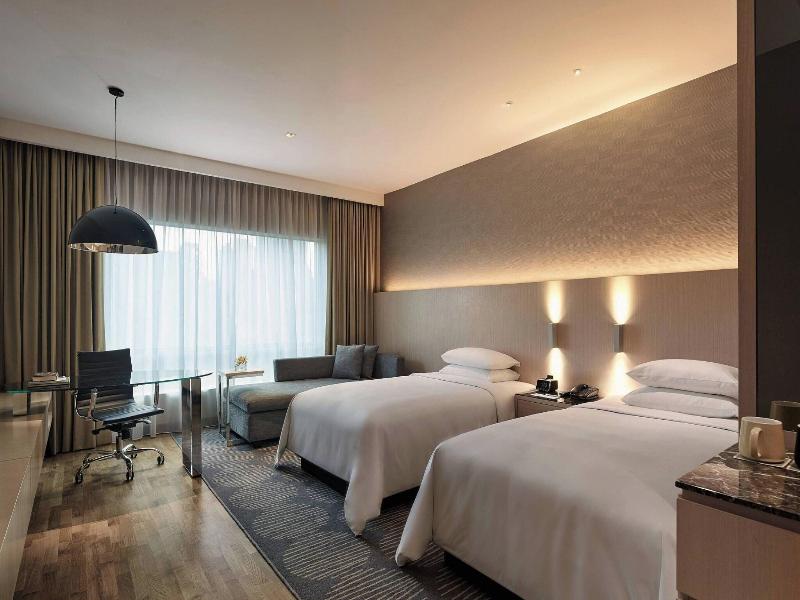 Renaissance Kuala Lumpur Hotel image