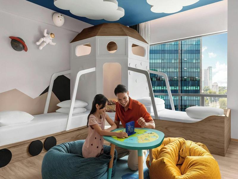 Renaissance Kuala Lumpur Hotel image