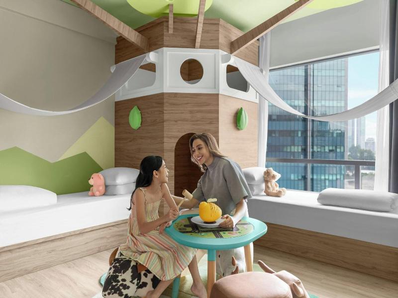 Renaissance Kuala Lumpur Hotel image