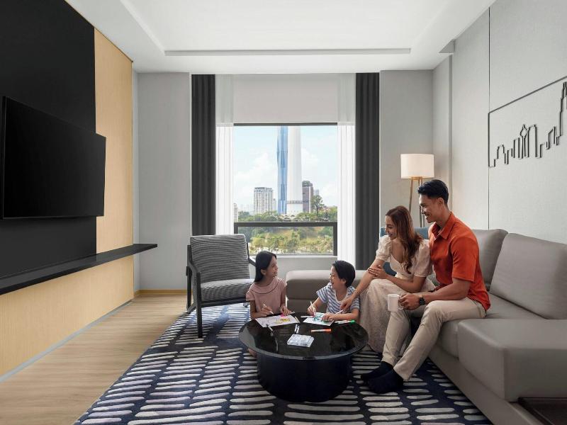 Renaissance Kuala Lumpur Hotel image