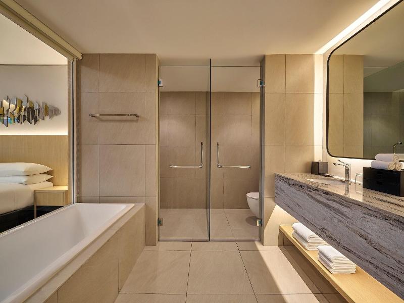 Renaissance Kuala Lumpur Hotel image