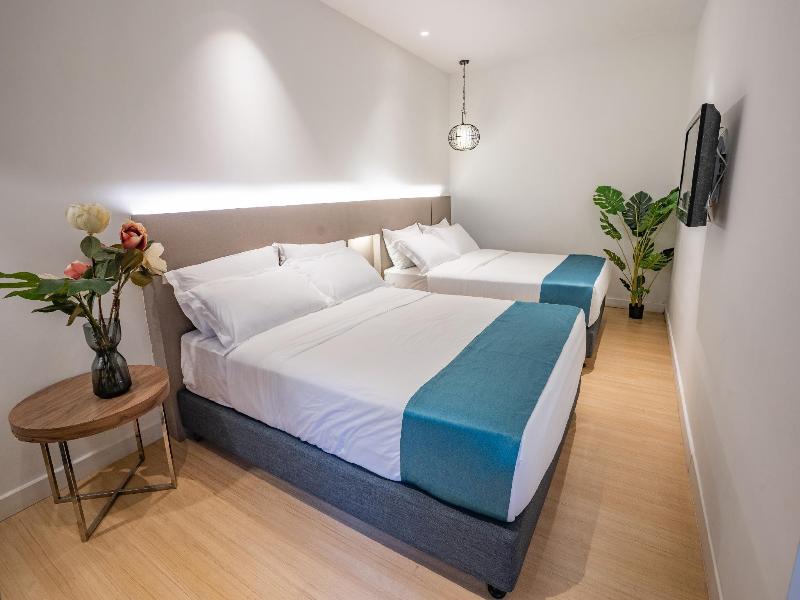 Floresta Hotel Chinatown image