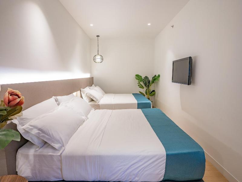 Floresta Hotel Chinatown image