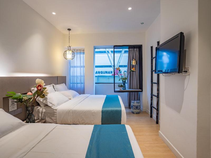 Floresta Hotel Chinatown image