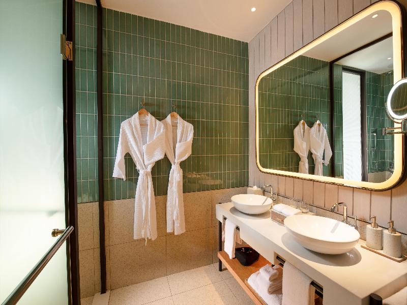 Hilton Burau Bay Langkawi Resort image