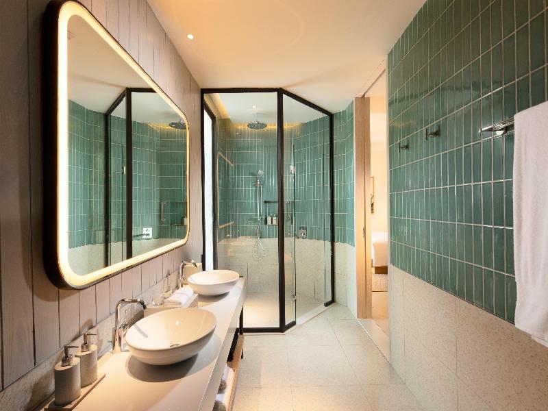 Hilton Burau Bay Langkawi Resort image