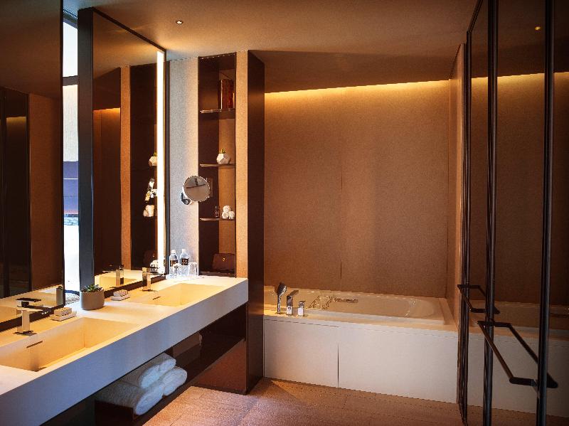 InterContinental Singapore Robertson Quay image