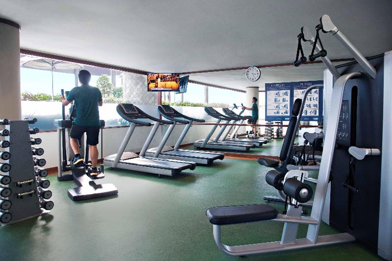 Stay in style at Holiday Inn Singapore Atrium