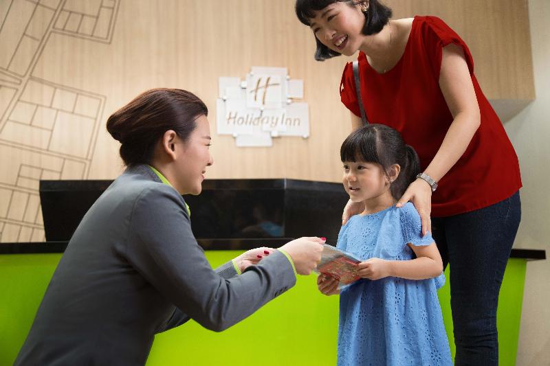 Stay in style at Holiday Inn Singapore Atrium