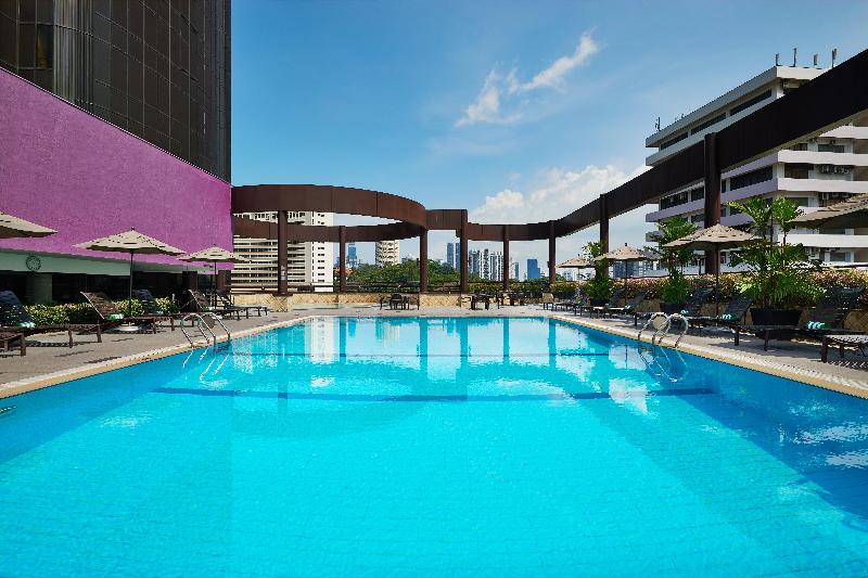 Stay in style at Holiday Inn Singapore Atrium