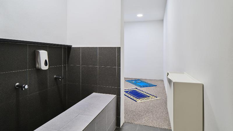 Stay in style at Holiday Inn Singapore Atrium