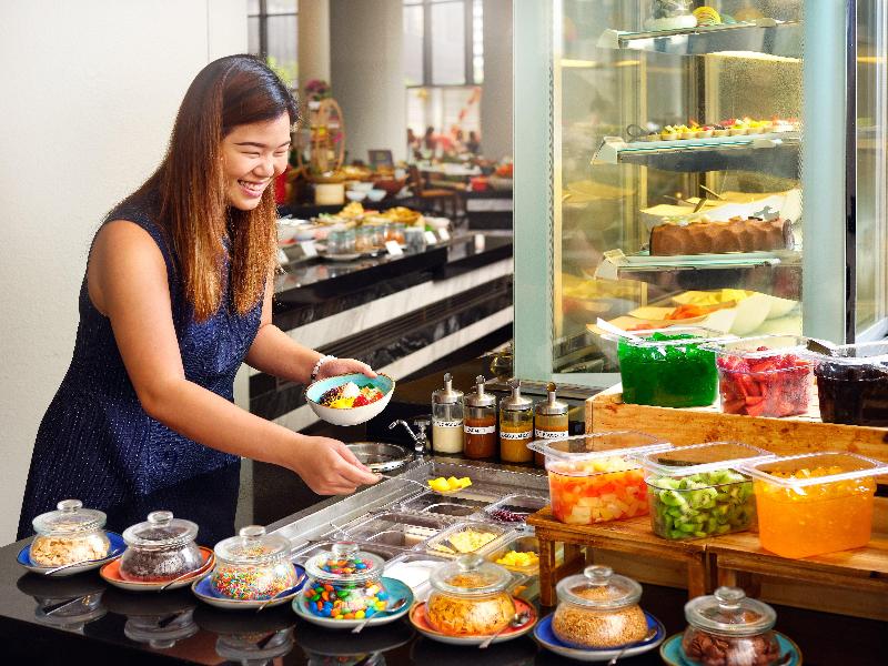 Stay in style at Holiday Inn Singapore Atrium