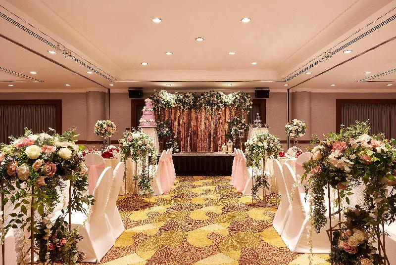Stay in style at Holiday Inn Singapore Atrium