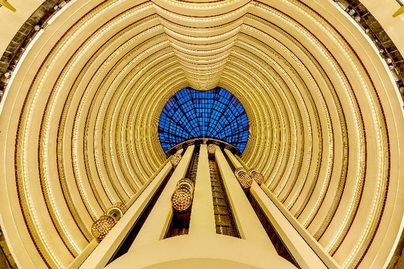 Stay in style at Holiday Inn Singapore Atrium