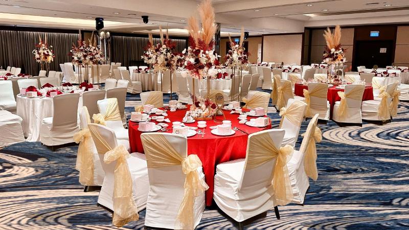 Stay in style at Holiday Inn Singapore Atrium