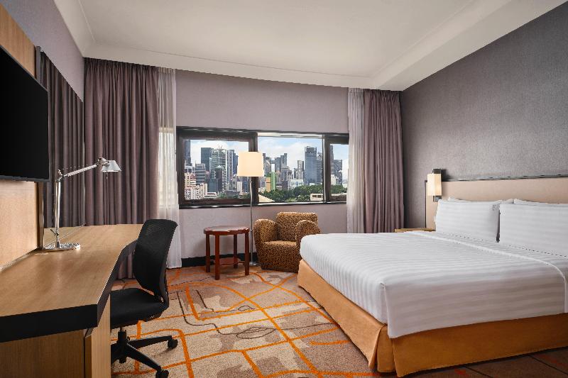 Stay in style at Holiday Inn Singapore Atrium